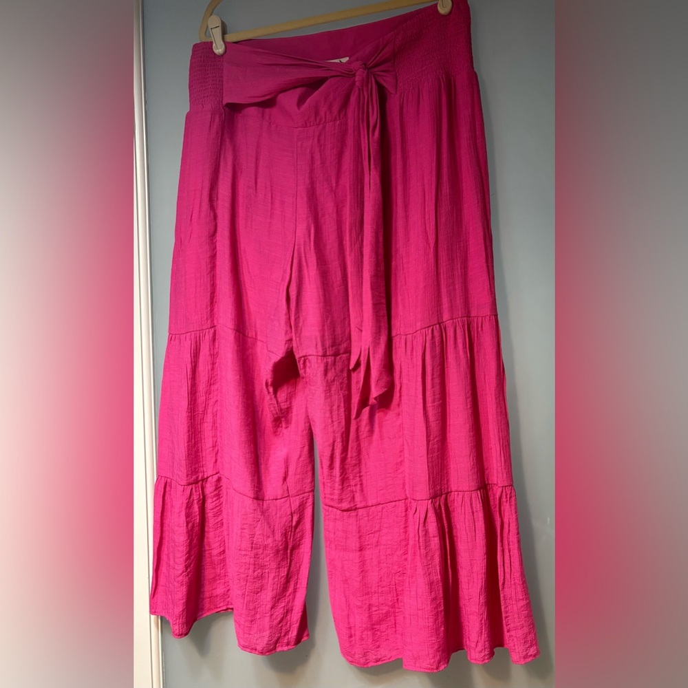 NWOT Nanette Lepore Hot Pink Wide Leg crinkled fabric Pants